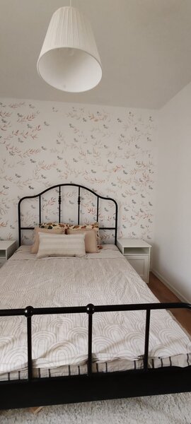 1 Decembrie, 2  camere cf. 2, renovat total, totul  nou,